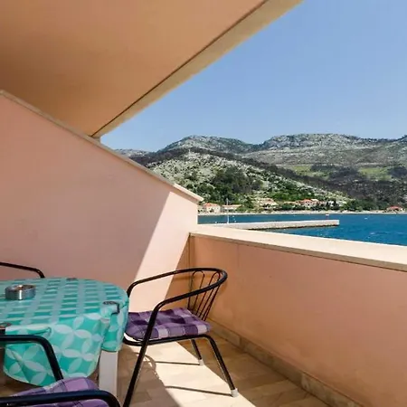 Bezek Trstenik (Dubrovnik-Neretva)
