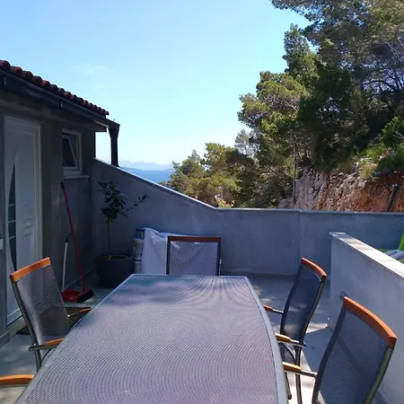 Bezek Apartment